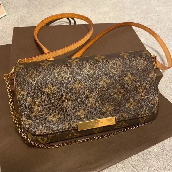 AUTHENTIC LOUIS VUITTON FAVOURITE BAG CLUTCH WRISTLET - Picture 1 of 10